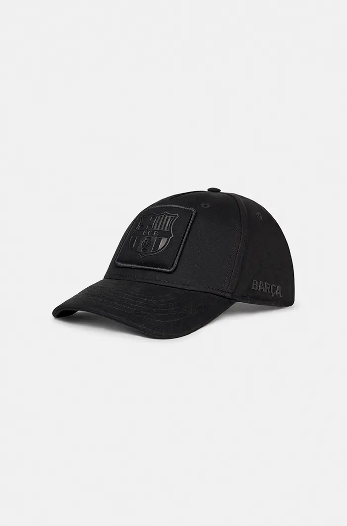 FC Barcelona black cap with embroidered crest