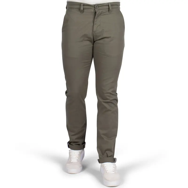 Pantalon chino écusson