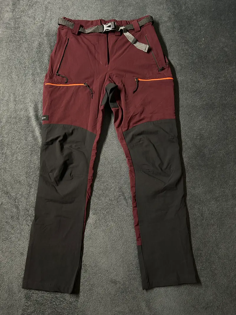 Pantalon forclaz MT900 d’occasion pour femmes. Taille S/M
