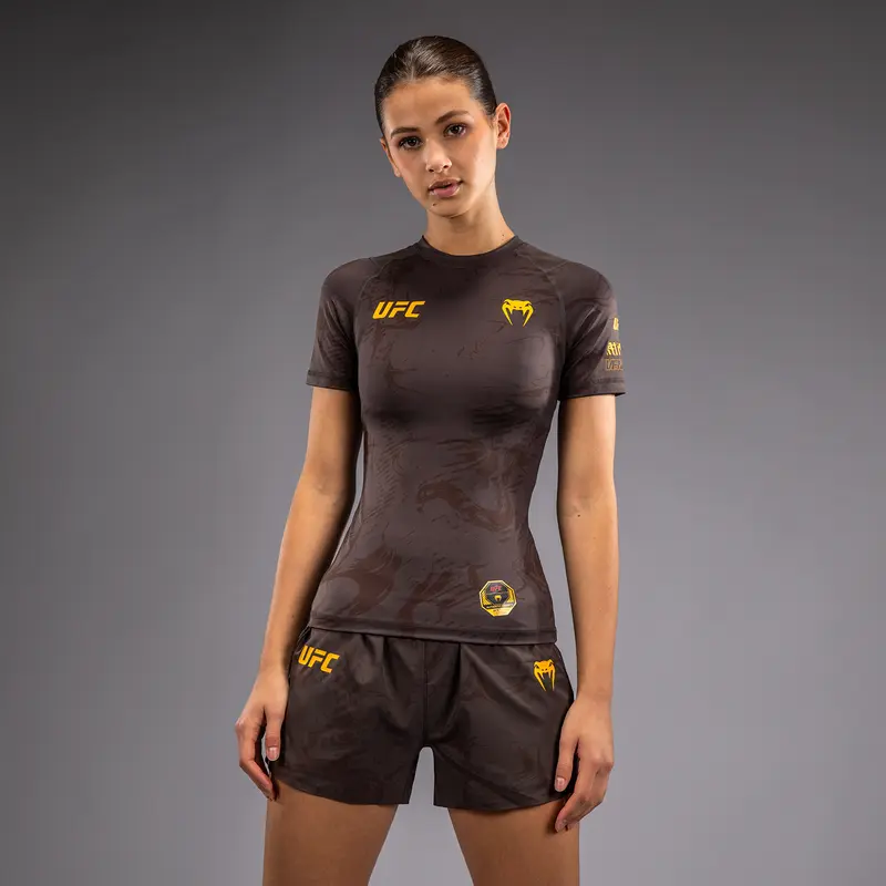 Rashguard Performance à Manches Courtes pour Femmes UFC Fusion by Venum Fight Week - Marron Terrestre