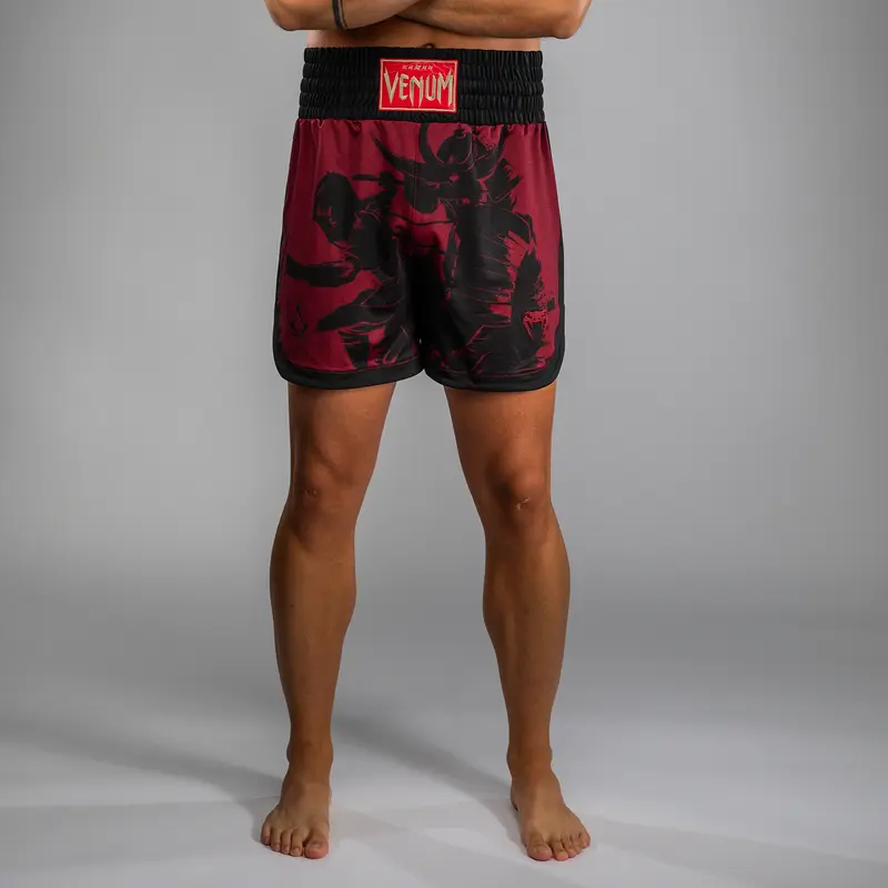 Short de Boxe pour Hommes Venum x Assassin’s Creed Shadows - Bordeaux/Noir