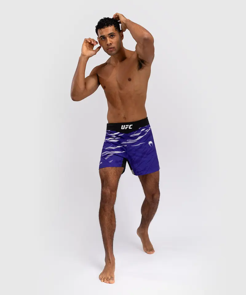 Short de Combat pour Hommes UFC Fusion by Venum Authentic Fight Night - Coupe Courte - Violet