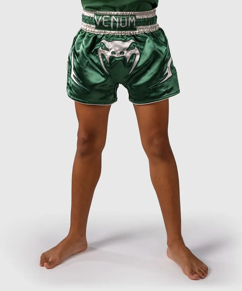 Short de Muay Thaï Venum Inferno – Vert Forêt/ Blanc Cassé
