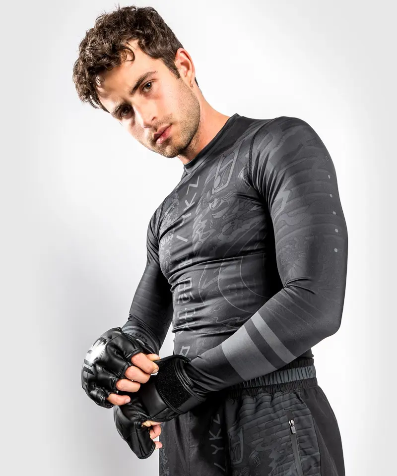 T-Shirt de compression Venum YKZ21 - Manches Longues - Noir/Noir