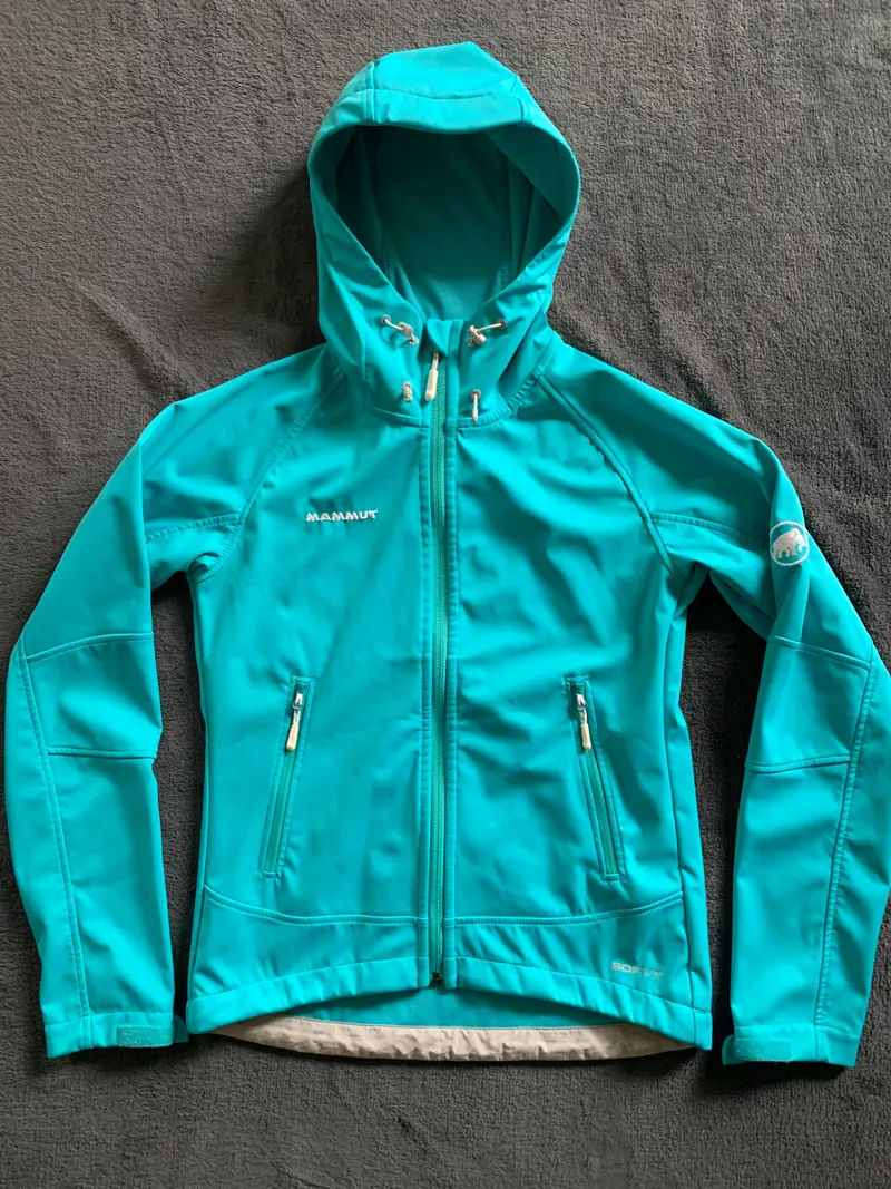 Veste Mammut d’occasion pour femmes. Taille XS.